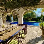 Villa Los Arcos, Costa Brava: Total Privacy, Nature And Sea Views