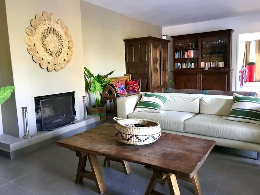 Villa Los Arcos, Costa Brava: Total Privacy, Nature And Sea Views